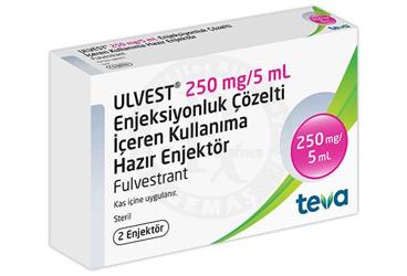 ULVEST 250 mg/5 ml enjeksiyonluk çözelti içeren kullanıma hazır enjektör kutu görseli